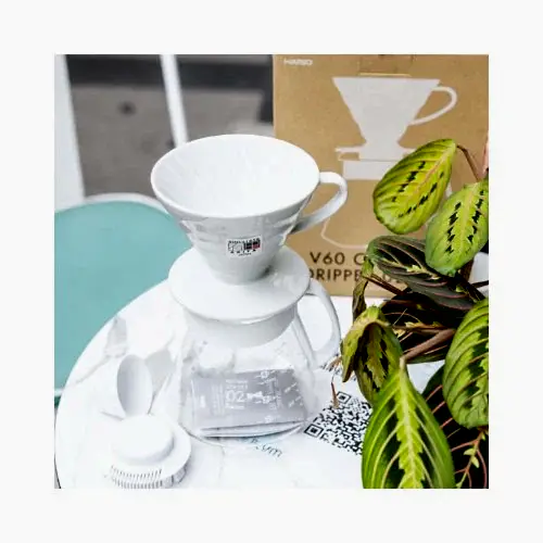 Hario V60 02 Seramik Kahve Demleme Seti “Beyaz” - blumcoffeehouse